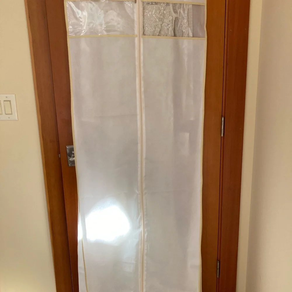 NWT Db Studio beaded lace long sleeve wedding dress size 2 - Picture 8 of 8